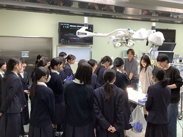 高１　大学キャンパスツアー